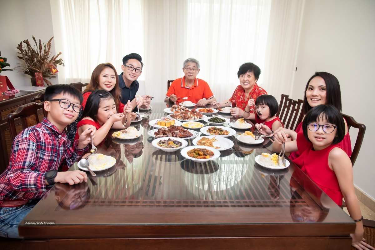 Simple Guide To Family Life In Asia