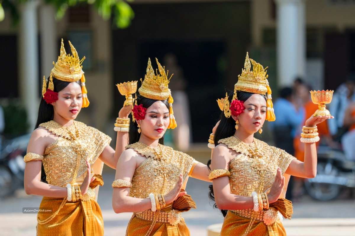 Traditional Customs In Asian Homes